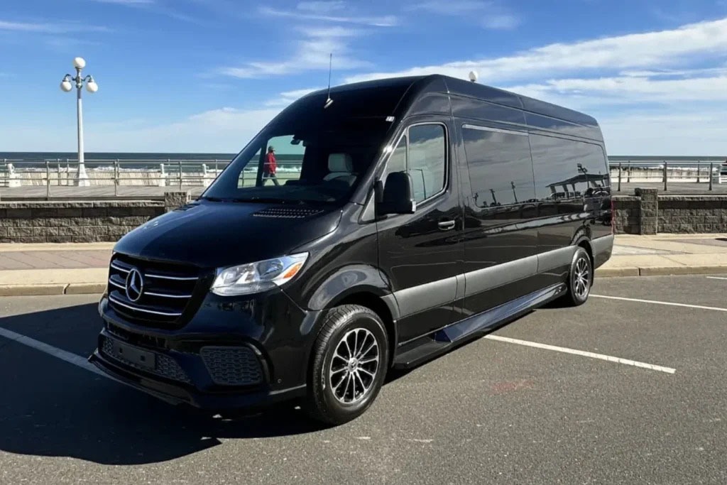 7 Passenger Jet Sprinter Limo 1024x683 1