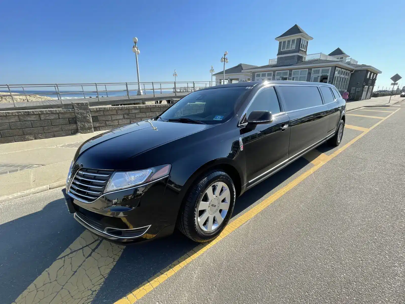 6 Passenger Black Stretch Limousine