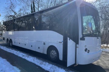45 White Luxury Party Bus 1