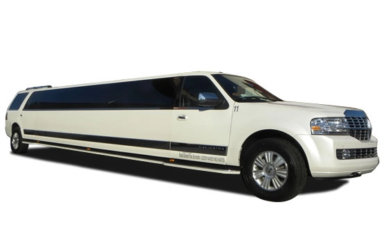 Lincoln Navigator luxury SUV for airport and executive transportation.