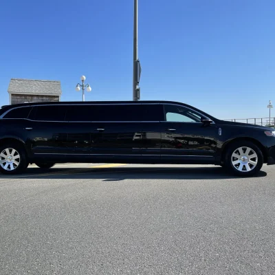 01-First-Class-Limousine-Lincoln-MKT-Stretch-Limo-05-copy