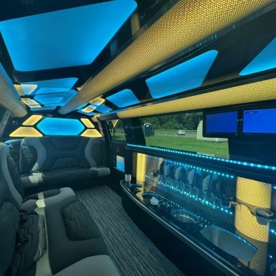 First-Class-Limo-NJ-Lincoln-Aviator-Mega-Limo-13